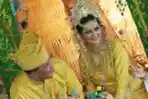 Pernikahan Bella Saphira dengan Agus Surya Bakti