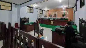 Sidang-Pembacaan-Putusan-terhadap-Terdakwa-Damu-Damianus-di-PN-Ruteng.jpg