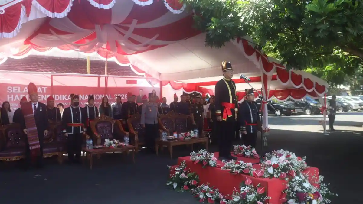 Sekot Edwin Roring Pimpin Upacara Hardiknas 2026 di Tomohon, Bacakan Amanat Menteri