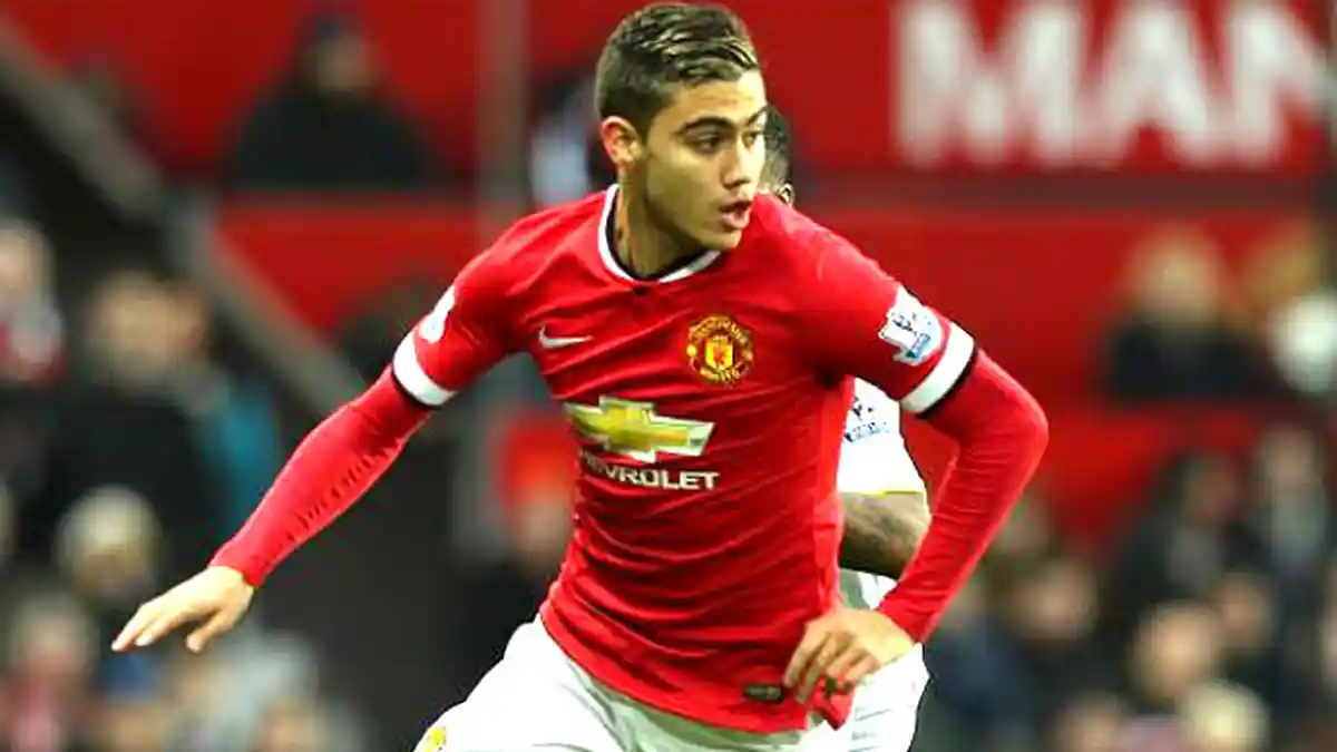 Manchester Uniter Pinjamkan Pemain Muda Berbakatnya ke Granada