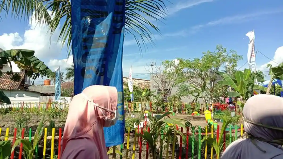 Indahnya Kampung Tangkal Kalidoni, Aktivitas Berkebun Hingga Bimbel oleh Warga Setempat