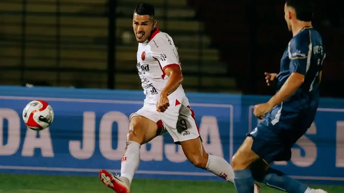 Comeback Gila PSIM, Tertinggal 0-3 Laskar Mataram Paksa Bali United Imbang 3-3 di Injury Time