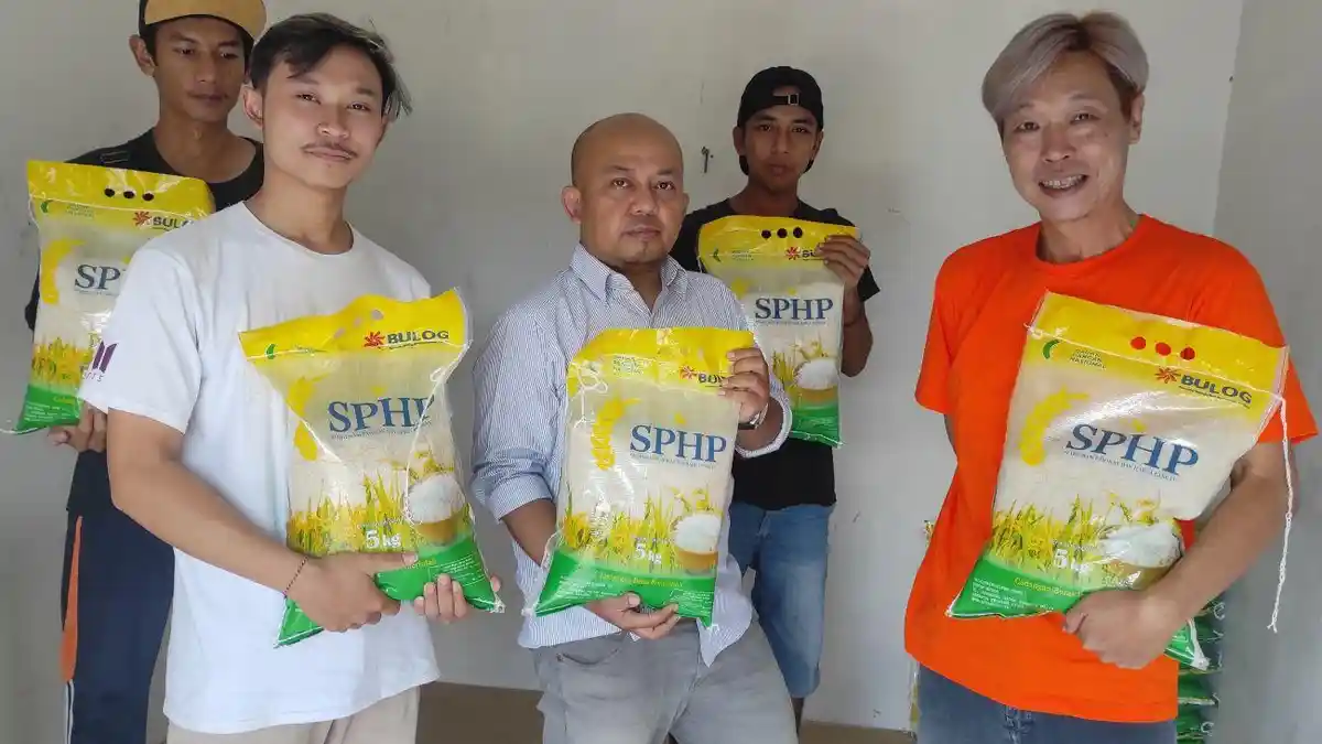 Harga Beras Mahal, Beras Murah dari Bulog Mulai Diburu Masyarakat di Kota Blitar