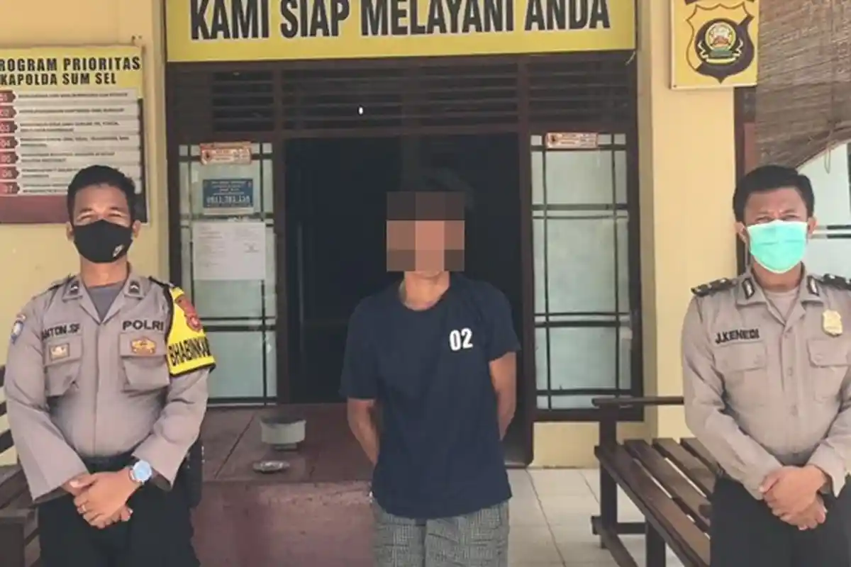 Detik-detik Seorang Pria di Musirawas Kepergok Pencari Ikan Petik 210 Janjang Sawit bukan Miliknya