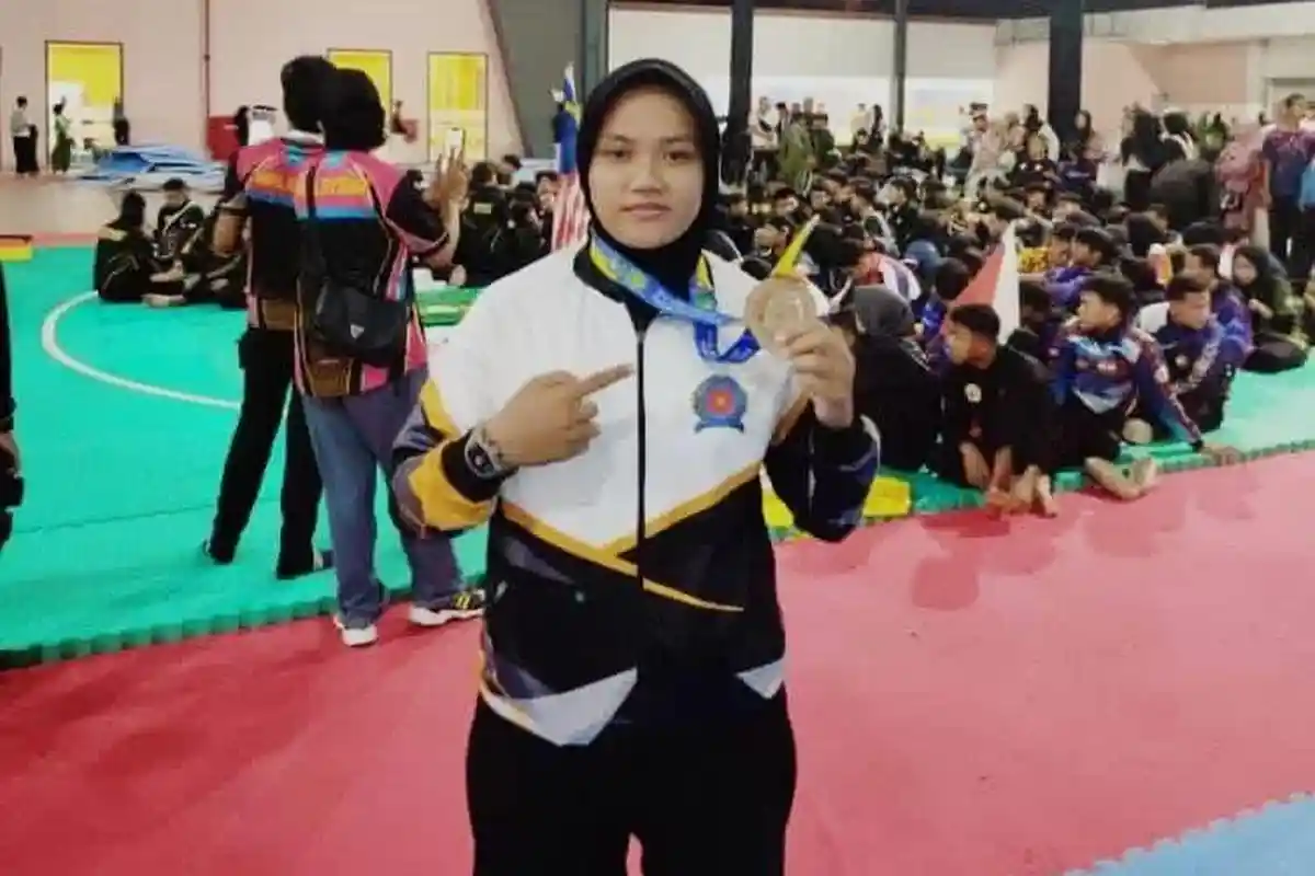 Dwi Anggraini, Pesilat Universitas Panca Budi Raih Emas di 3rd Internasional Batam Pencak Silat Open