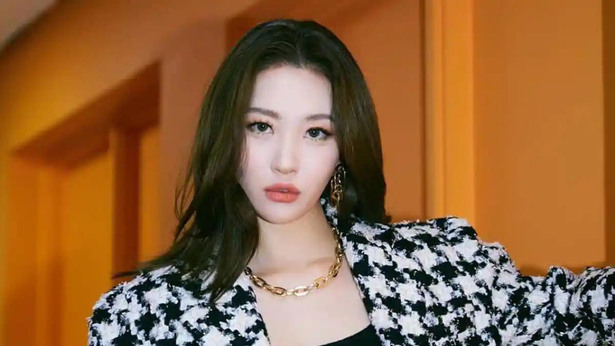 CHORD Kunci Gitar Gashina - Sunmi, Lengkap dengan Lirik Lagu, Mudah Dimainkan!