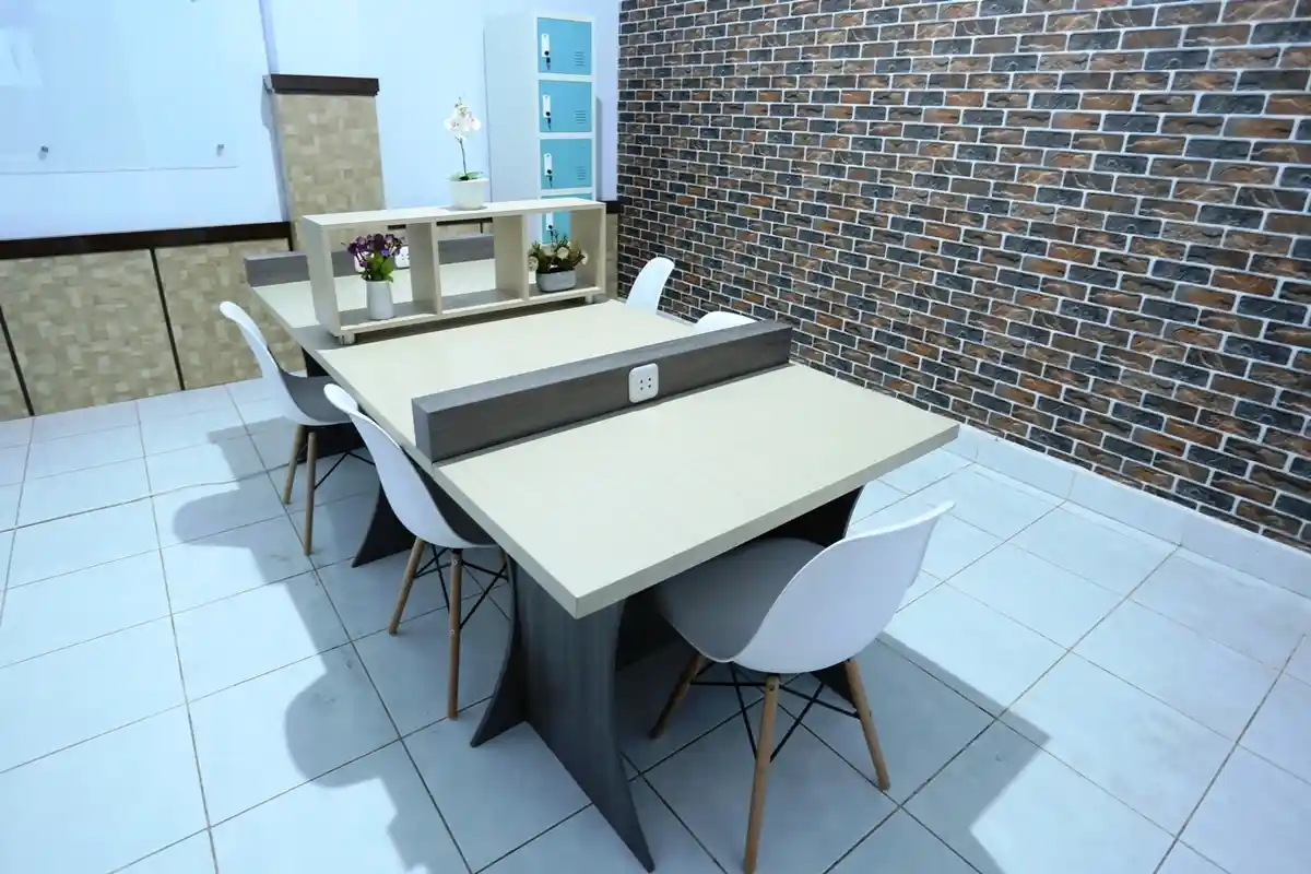 Cari Kantor dengan Harga Terjangkau & Fasilitas Lengkap? GEng Office di BTP Makassar Pilihan Terbaik - ruang-tamu-di-geng-office-atau-gamacca-engineering-yang-beralamat-di-btp.jpg