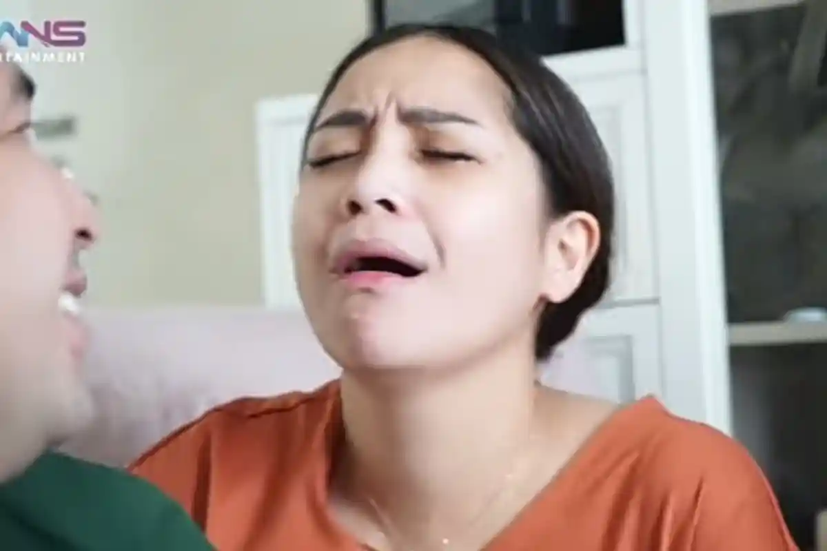 Disumpahi Raffi Ahmad soal Berat Badan Kehamilan, Nagita Nangis Pukul Suami : Jahat Kamu