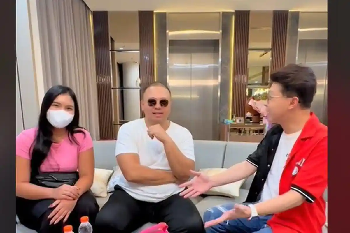 Ini Sosok Food Blogger Codeblu yang Ditertawakan Farida Nurhan, Ternyata Lulusan S2