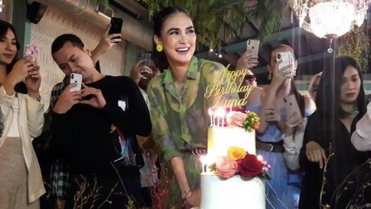 Pria yang Buat Luna Maya Luluh Terungkap, Mirip Faisal Nasimuddin Atau Ariel NOAH?
