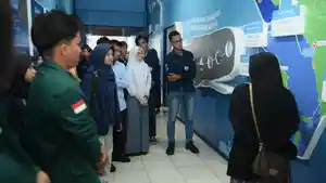KONSERVASI-LAUT-Mahasiswa-mengikuti-sesi-edukasi.jpg