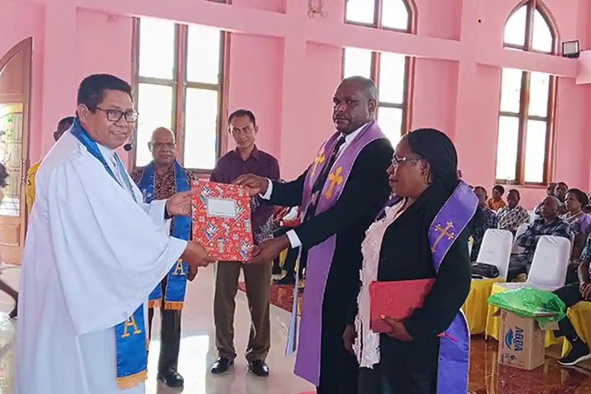 GBAI Pos Segala Bangsa Maybrat Naik Status Jadi Jemaat Definitif, Dapat Gembala Sidang Tetap