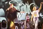 Duet Dengan Kaka Slank, Bupati Tanahbumbu Andi Rudi Latif Kompak Nyanyikan 'Ku Tak Bisa’