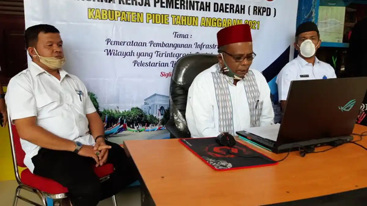 Abusyik Buka Musrenbang dari Rumahnya Melalui Video Teleconference, Ini Kata Bupati Pidie