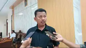 DPRD-Ketua-DPRD-Bone-Bolango-Gorontalo-Faisal-Yunus-saat-diwawancarai.jpg