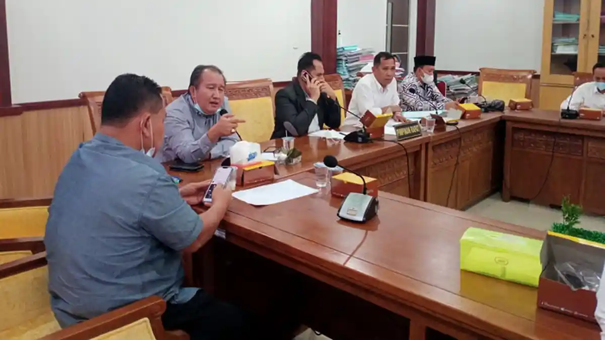 SKEMA Parkir Picu Perdebatan, DPRD Batam Minta Fasilitas Pasar Aviari Ditingkatkan