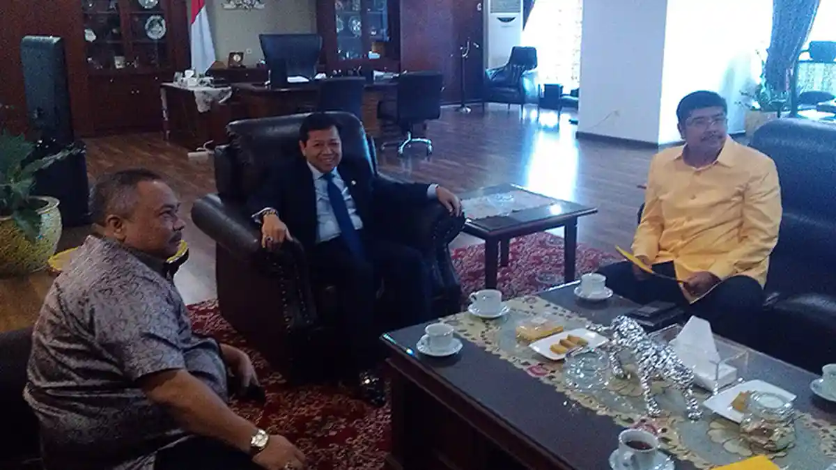 Setya Novanto Gelar Rapat Pimpinan DPR Kaji Surat Golkar Kubu Agung Laksono