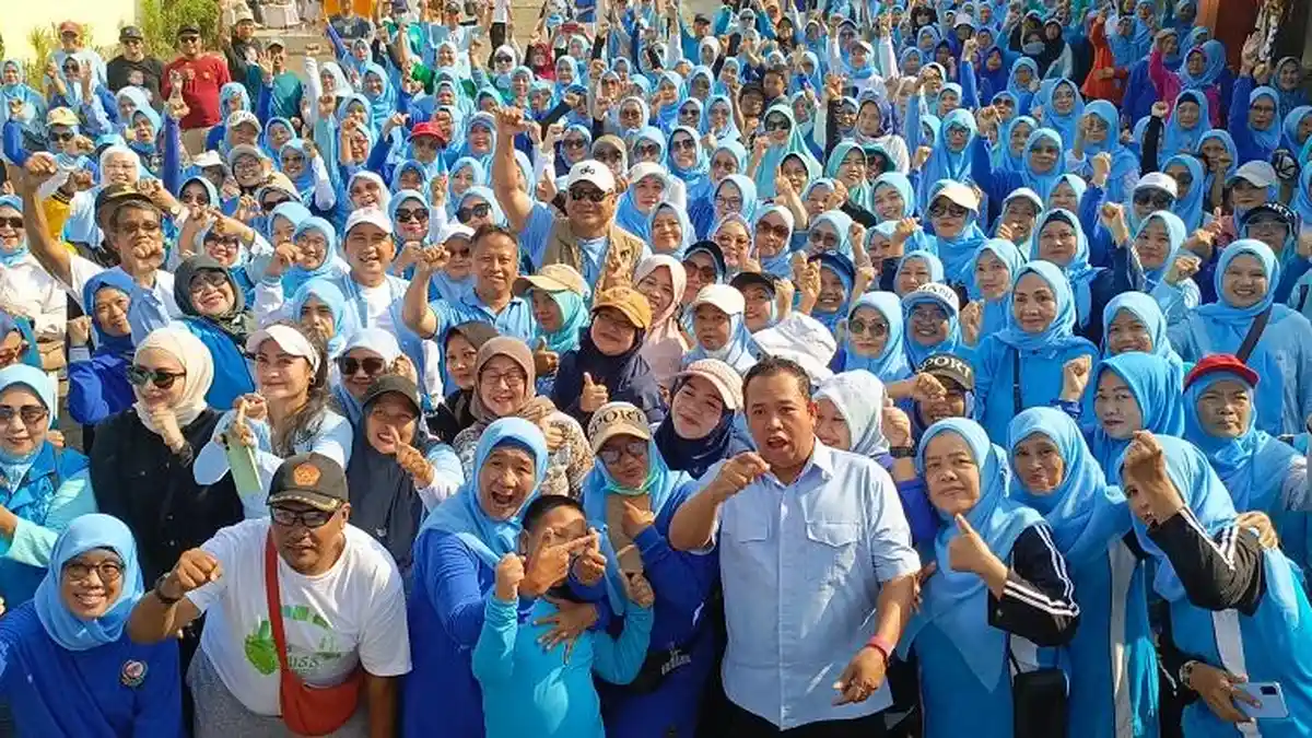 Wujudkan Perubahan Depok Maju, Ribuan Warga Ikuti Senam Sehat Bareng Supian-Chandra