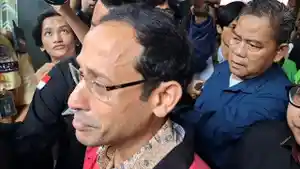 Nadiem-Makarim-menangis-di-sela-sidang-kasus-dugaan-korupsi-proyek-Chromebook.jpg