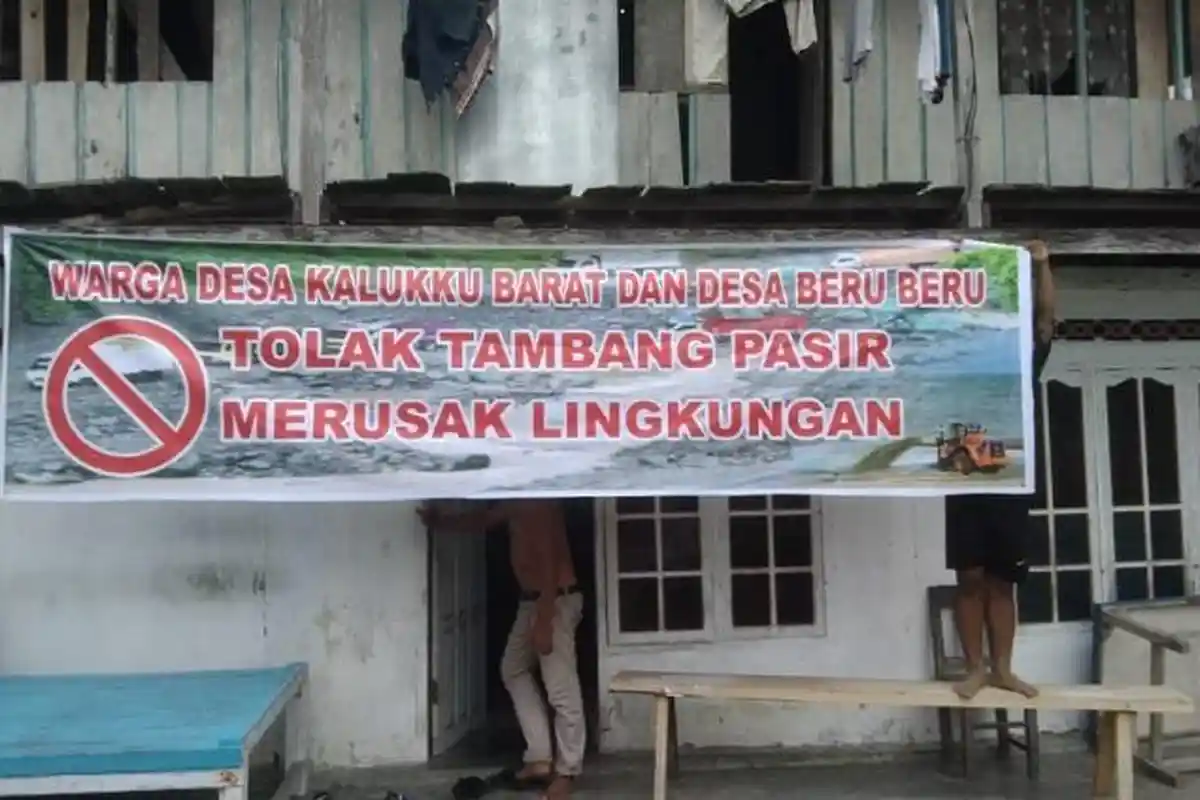 Warga Kalukku Barat dan Beru-Beru Mamuju Tolak Tambang Pasir di Sungai