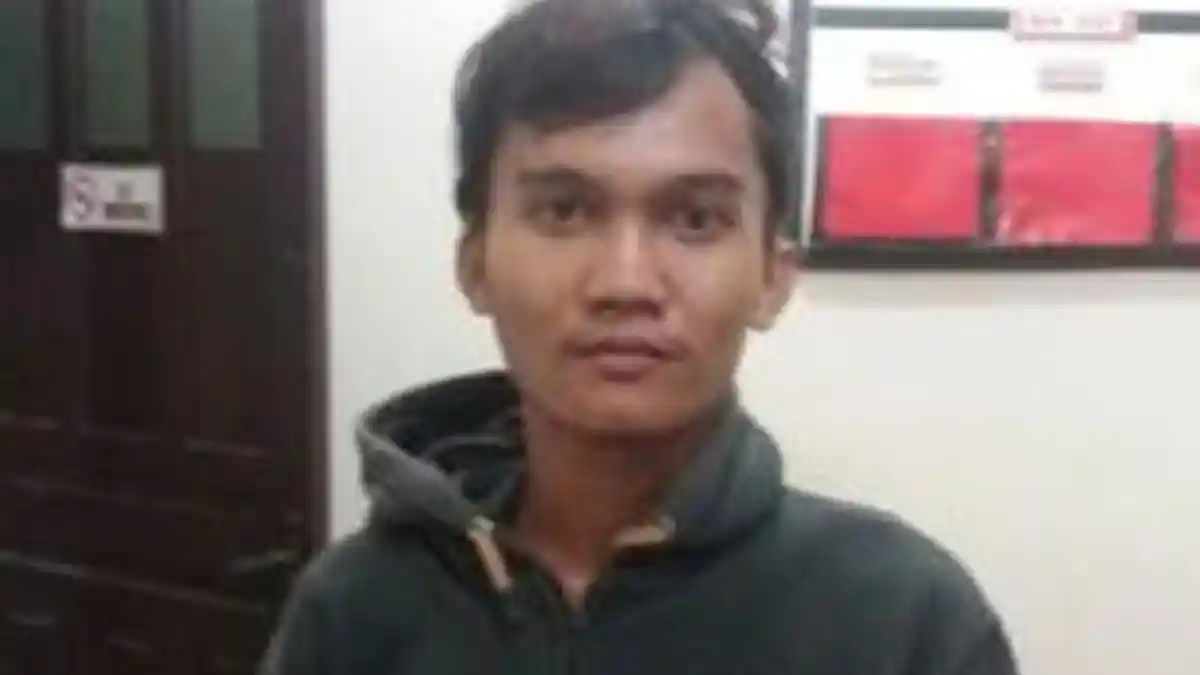 Dihalangi untuk Rujuk, Malik Bacok Mantan Mertua Perempuan - tersangka-malik_20160522_194006.jpg