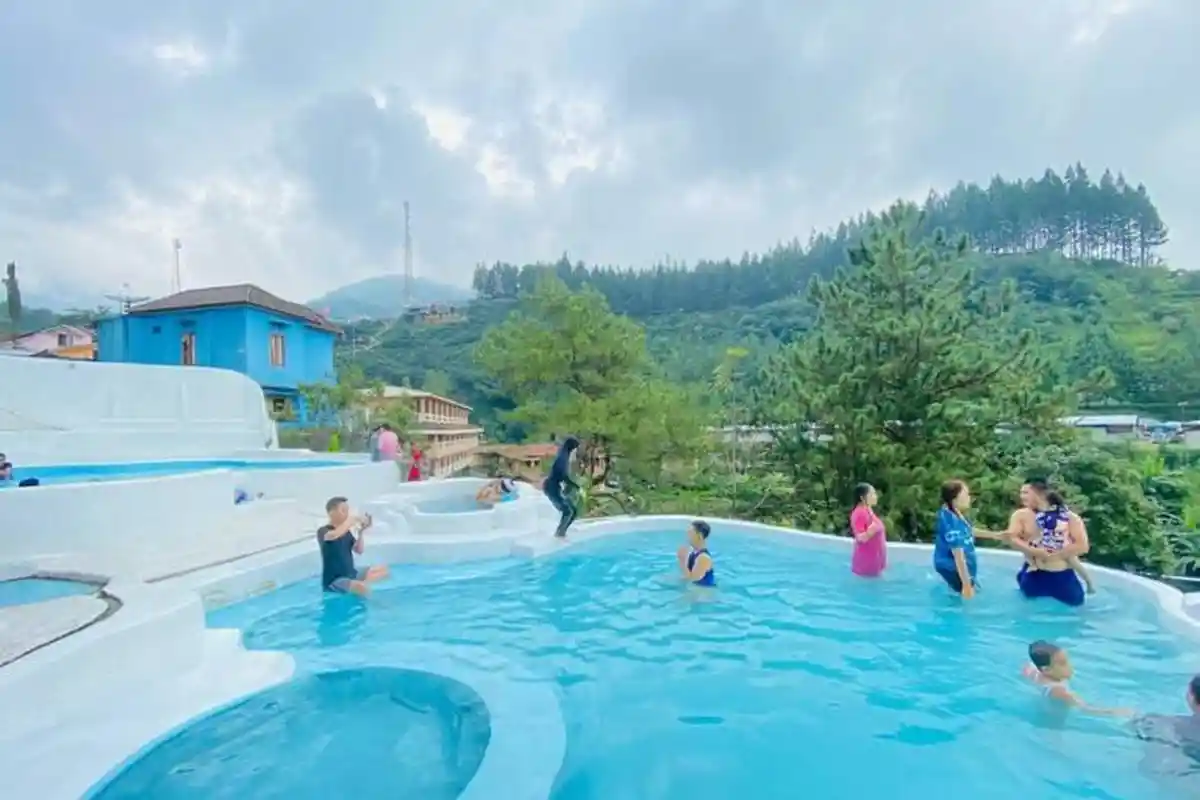 Wisata Baru Pemandian Onsen Omahe Banyu Anget di Guci Tegal, Desain Kolamnya Cantik Banget