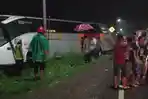 bus-eka-kecelakaan-di-jalan-raya-kendal-bakung-pringgodani-kecamatan-balongbendo-sidoarjo.jpg