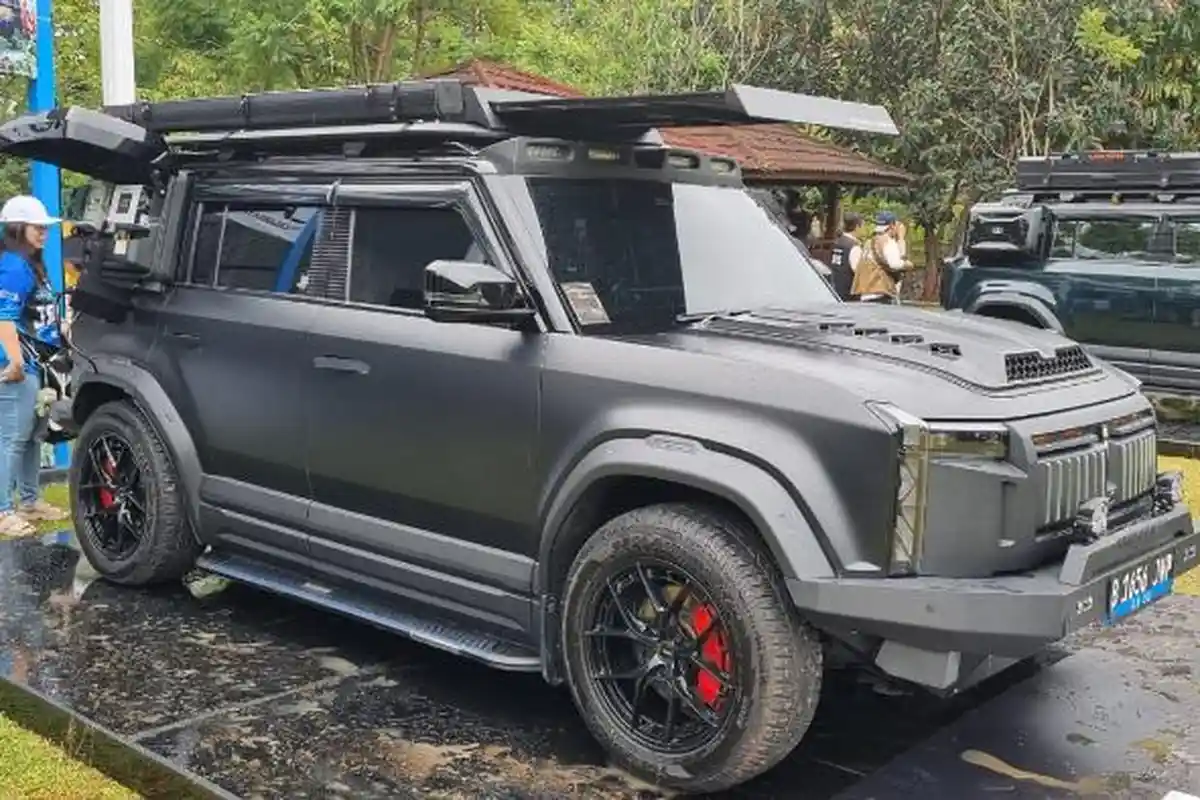 The Helios, Modifikasi Chery J6 dengan Panel Surya Curi Perhatian di J6 Fest 2025