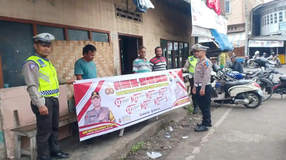 SATLANTAS Polres Karo Sosialisasi Ops Patuh Toba 2023 di Terminal Kabanjahe