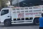 Klarifikasi-Pemkot-Surabaya-Soal-Viral-Truk-Kopdes-Merah-Putih-Diduga-Ambil-Barang-di-Gudang-Swasta.jpg