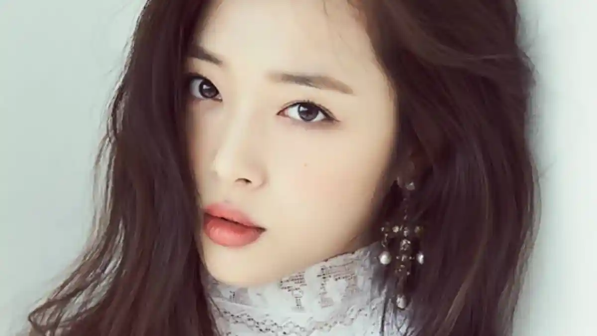 Unggah Video Belut Hampir Mati di Atas Panggangan, Sulli Lagi-lagi Diprotes Netizen!