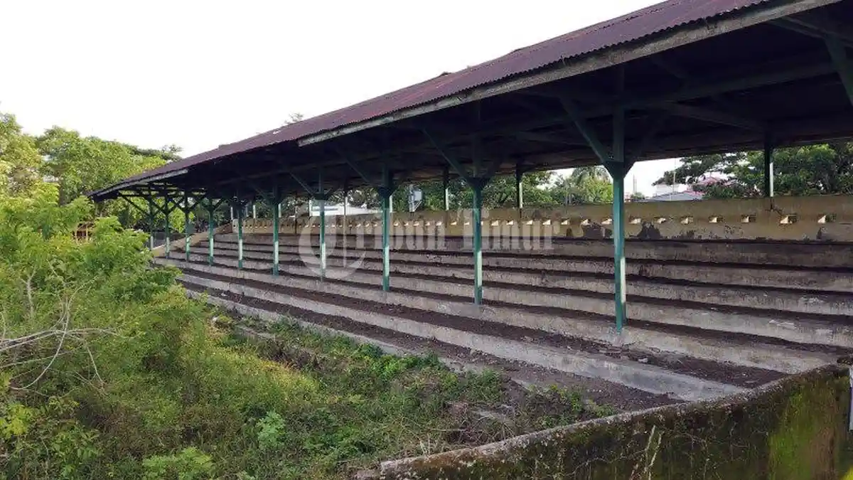 FOTO: Stadion Pacuan Kuda Parang Tambung Terbengkalai dan Tak Terurus - kondisi-unit-vii-stadion-pacuan-kuda-parang-tambung-yang-terbengkalai-3.jpg