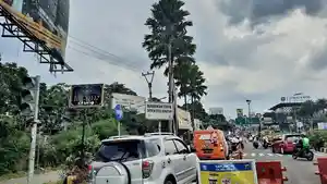 Suasana-lalu-lintas-di-kawasan-Puncak-Bogor-terpantau-ramai-lancar-Sabtu-2382025.jpg