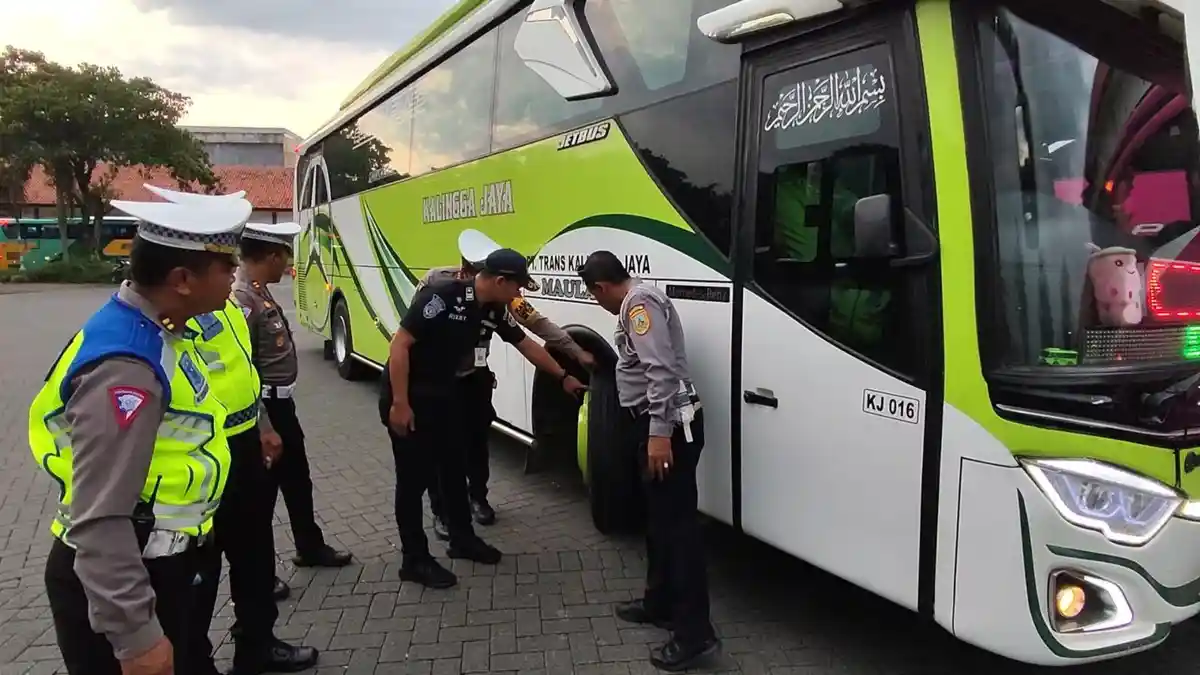 Dishub dan Satlantas Polres Kudus Lakukan 'Ramp Check' Jelang Ramadan di Terminal Jati