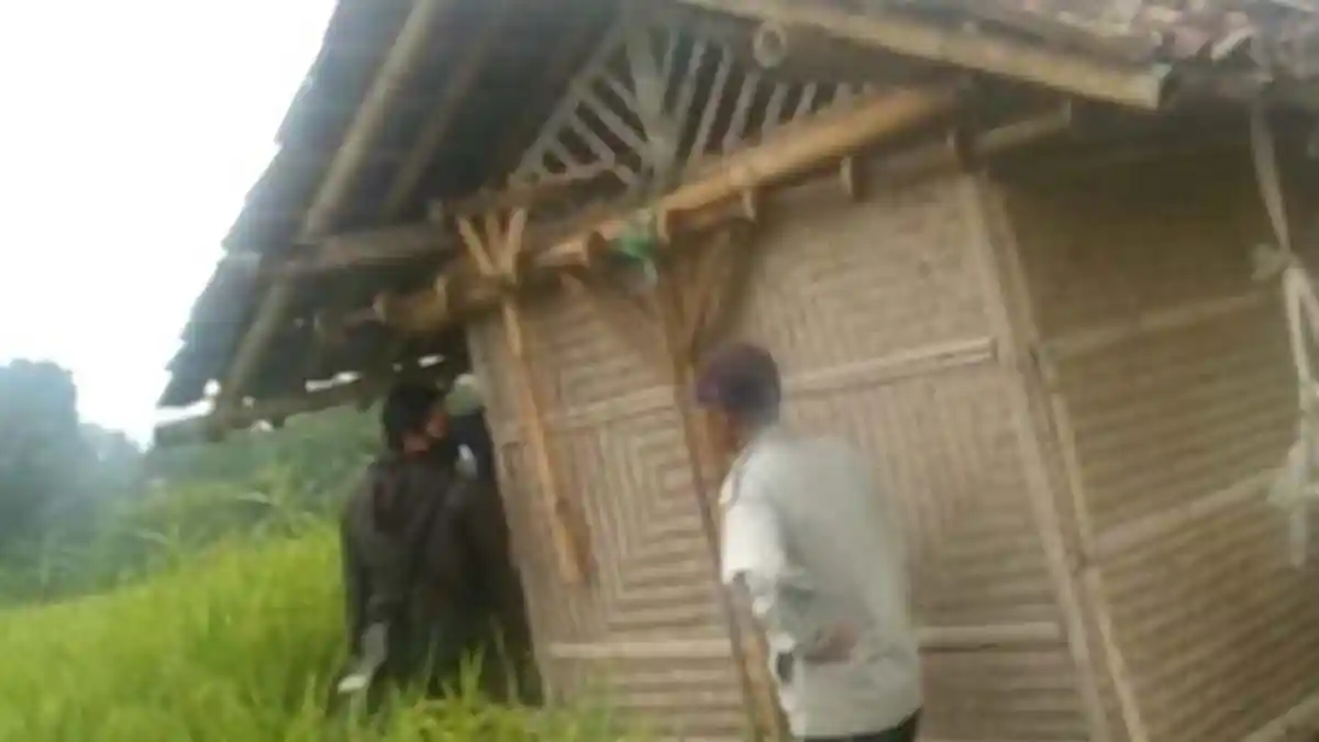 Dua Sejoli Mesum di Gubuk Tengah Sawah Ternyata Masih SMP, Kepergok saat Sudah Lepas Pakaian