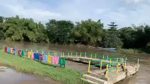 Bengawan-Solo-di-Kampung-Sewu.jpg