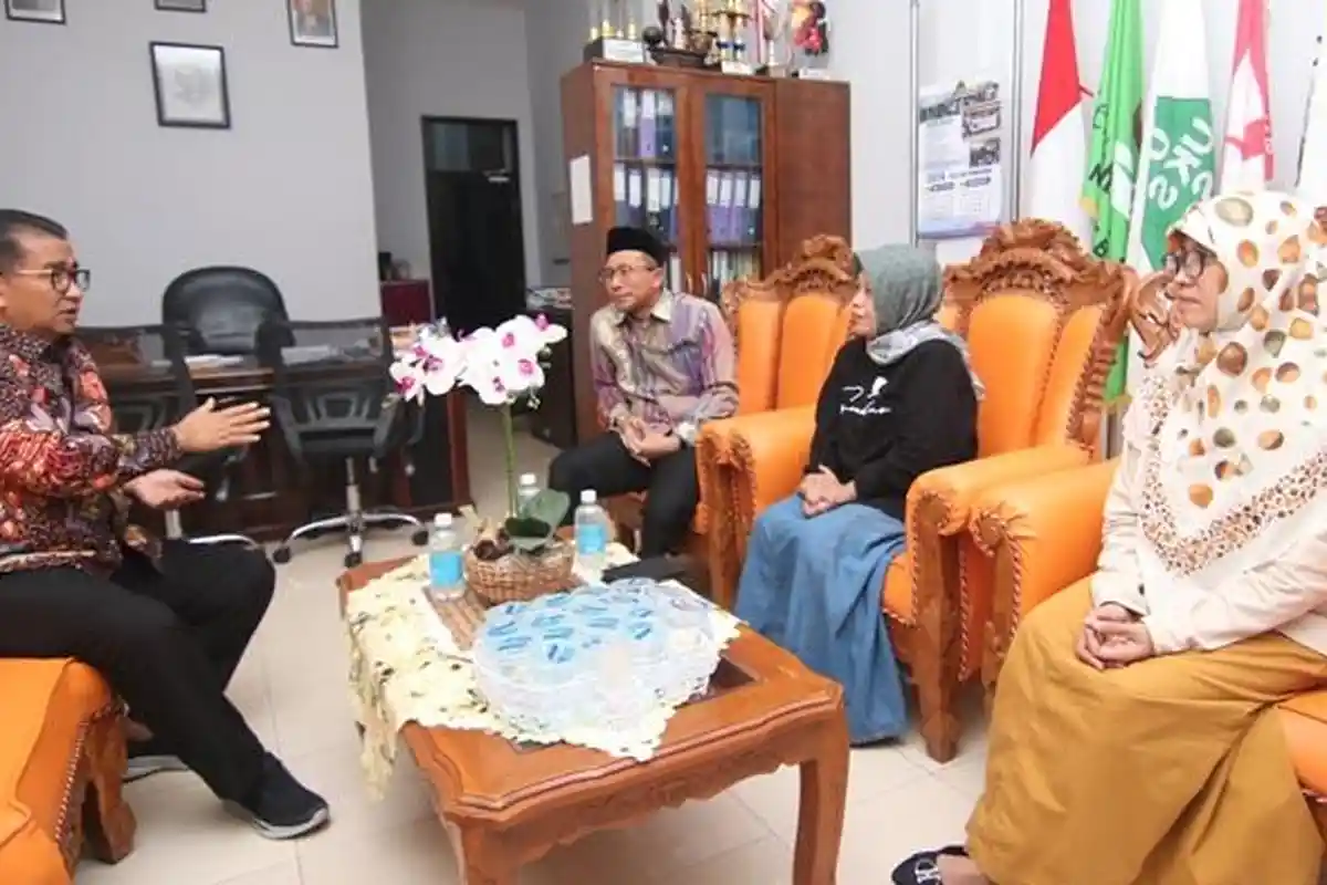 Pj Gubernur Kaltim Akmal Malik Kunjungi Sekolah di Balikpapan, Soroti Permasalahan PPDB 2024