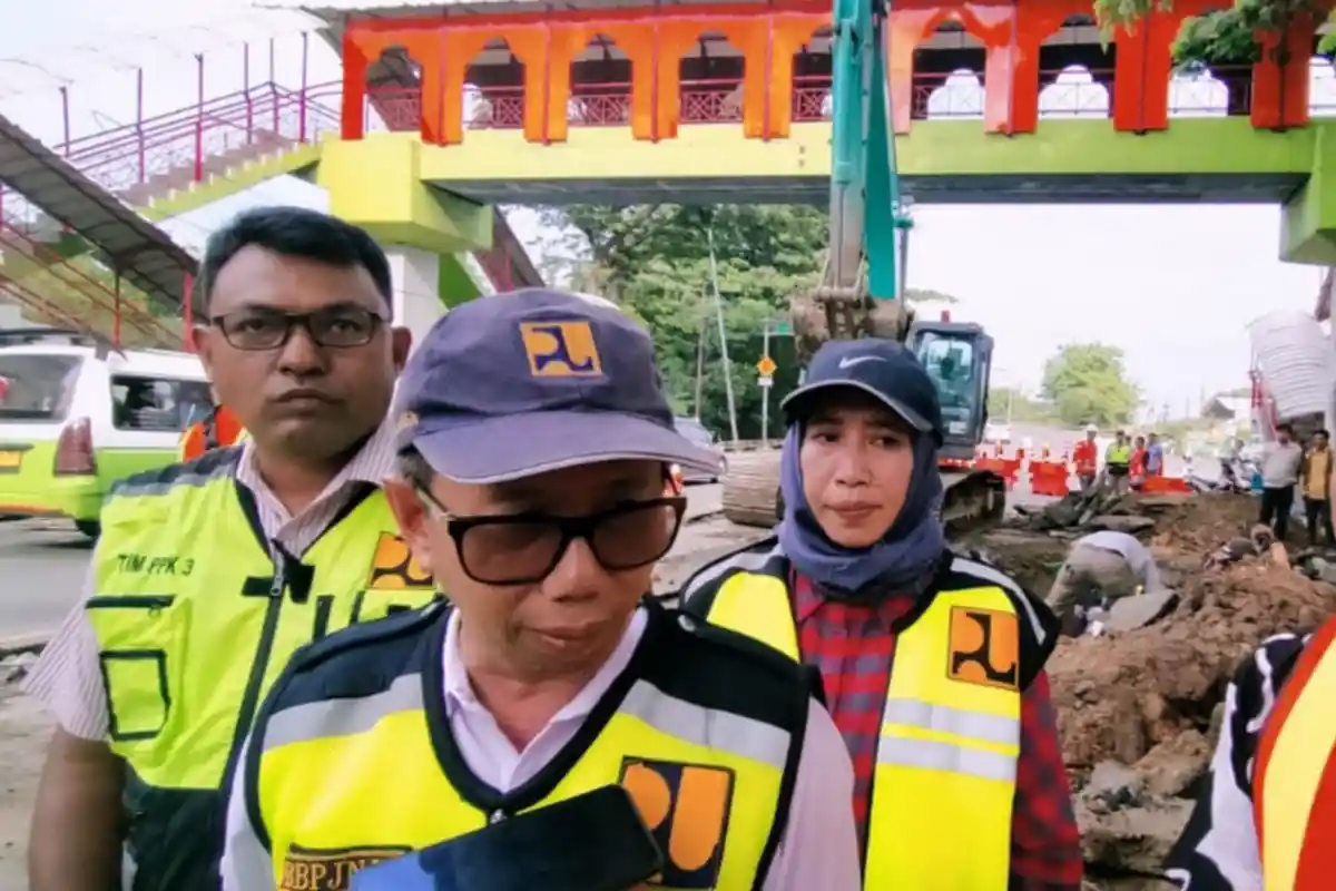 Terungkap, Pipa Bocor Jadi Penyebab Jalan Amblas di Daan Mogot Tangerang