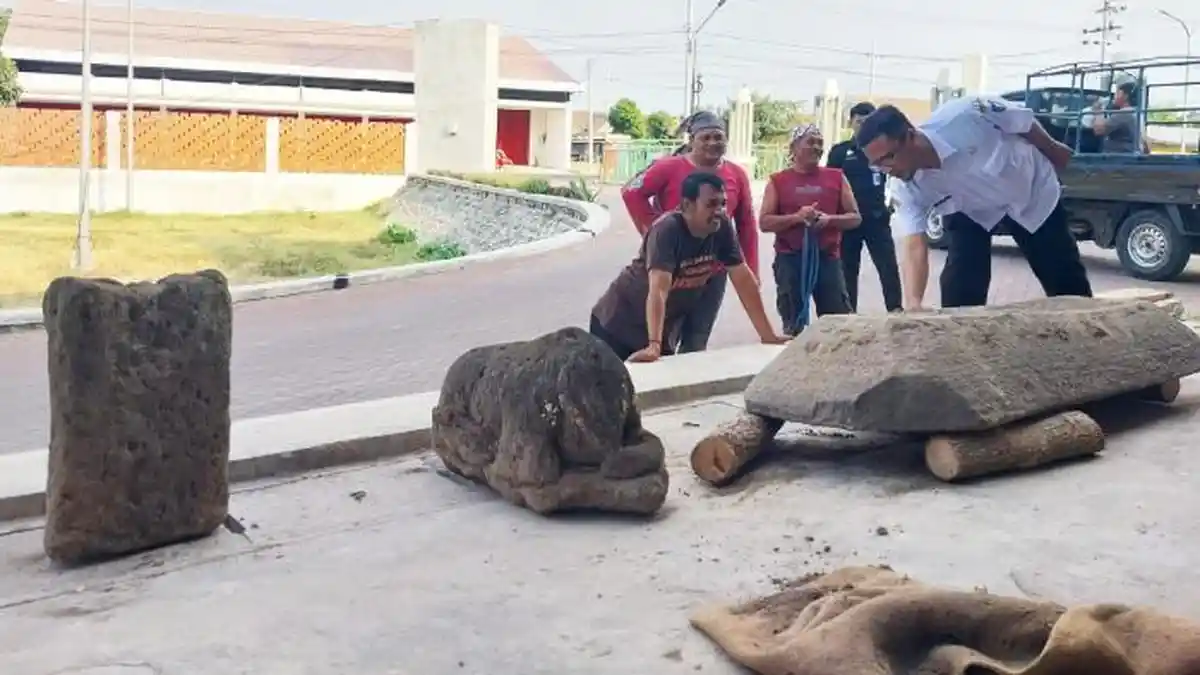Evakuasi Batu 1 Ton dan Arca Diduga Benda Cagar Budaya: Tersimpan di Rumah Warga Kediri Sejak 2005