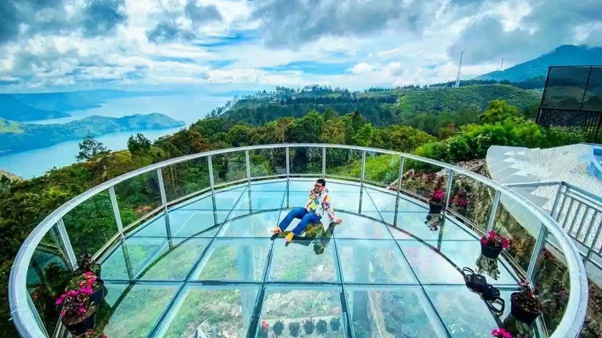 Maulana Cafe, Tempat Wisata di Sumut yang Tawarkan Beragam Spot Wisata, Ada Jembatan Kaca