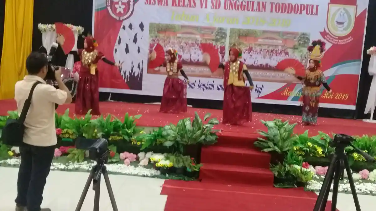 FOTO: Meriahnya Pelepasan Murid Kelas VI SD Unggulan Toddopuli Makassar - tod3.jpg