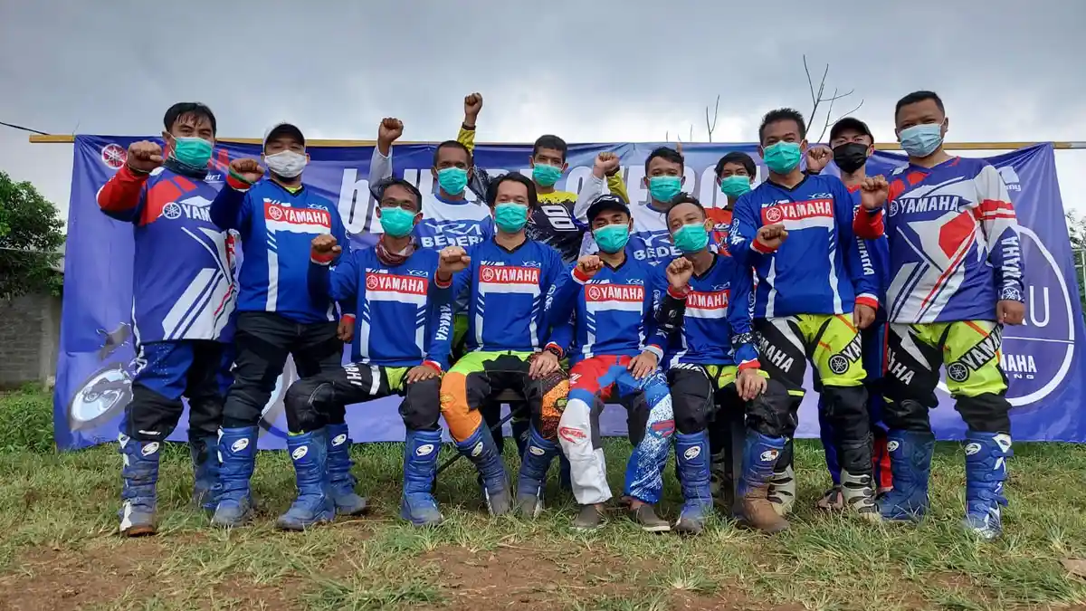 Giat Latih Konsumen, Instruktur bLU cRU Offroad Aktif Tingkatkan Skill Up