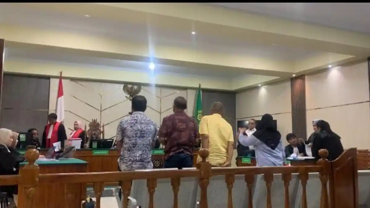 Endah Susanti Menangis di Sidang Korupsi DAK SMK Jambi, Mohon Keringanan Hukuman