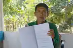 Sriadi-lulus-sertifikasi-tapi-tak-bisa-dicairkan.jpg