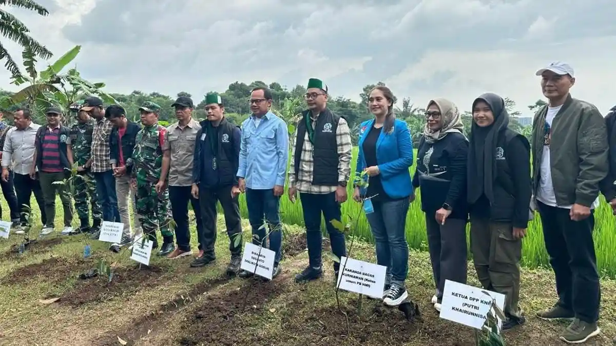 Kemah Bakti Mahasiswa HMI Bogor, Putri Khairunnisa Minta Pemuda Berpihak Kepentingan Rakyat