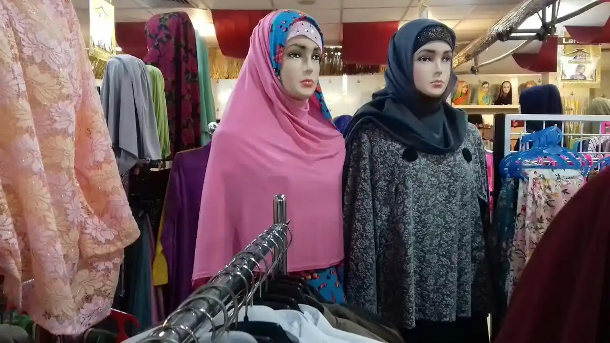 Jilbab Model Ini Sedang Tren di Bogor, Bisa Jadi Referensi Untuk Lebaran