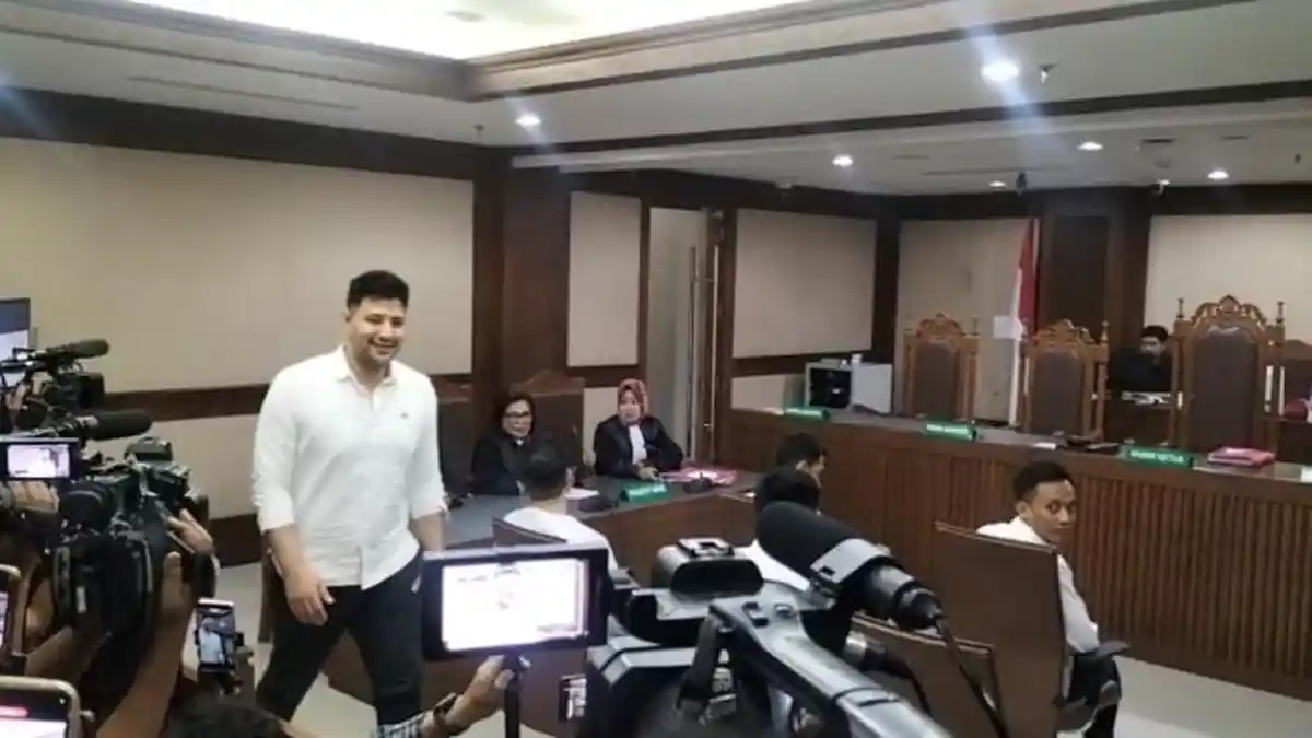 Ammar Zoni Santai Divonis 7 Tahun Penjara Terkait Kasus Narkoba di Rutan Salemba