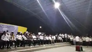Suasana-doa-bersama-di-Tribun-Kondosapata-Jl-Demmajannang-Mamasa.jpg