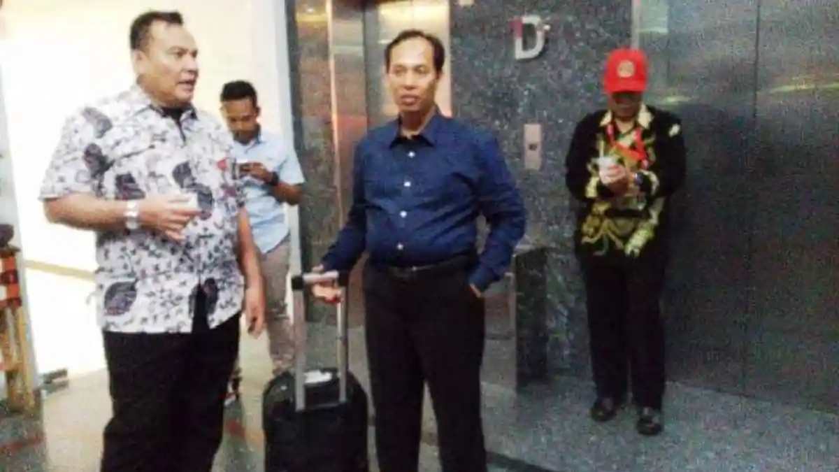 Datangi Tipikor Bareskrim, Madun Bawa Sekoper Dokumen Dugaan Korupsi IT di KPK