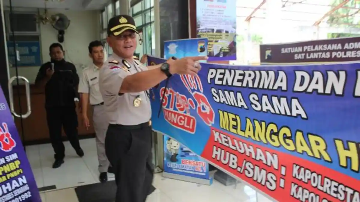 Kapolrestabes Semarang Kebanjiran Aduan Masyarakat, Termasuk Warga Demak